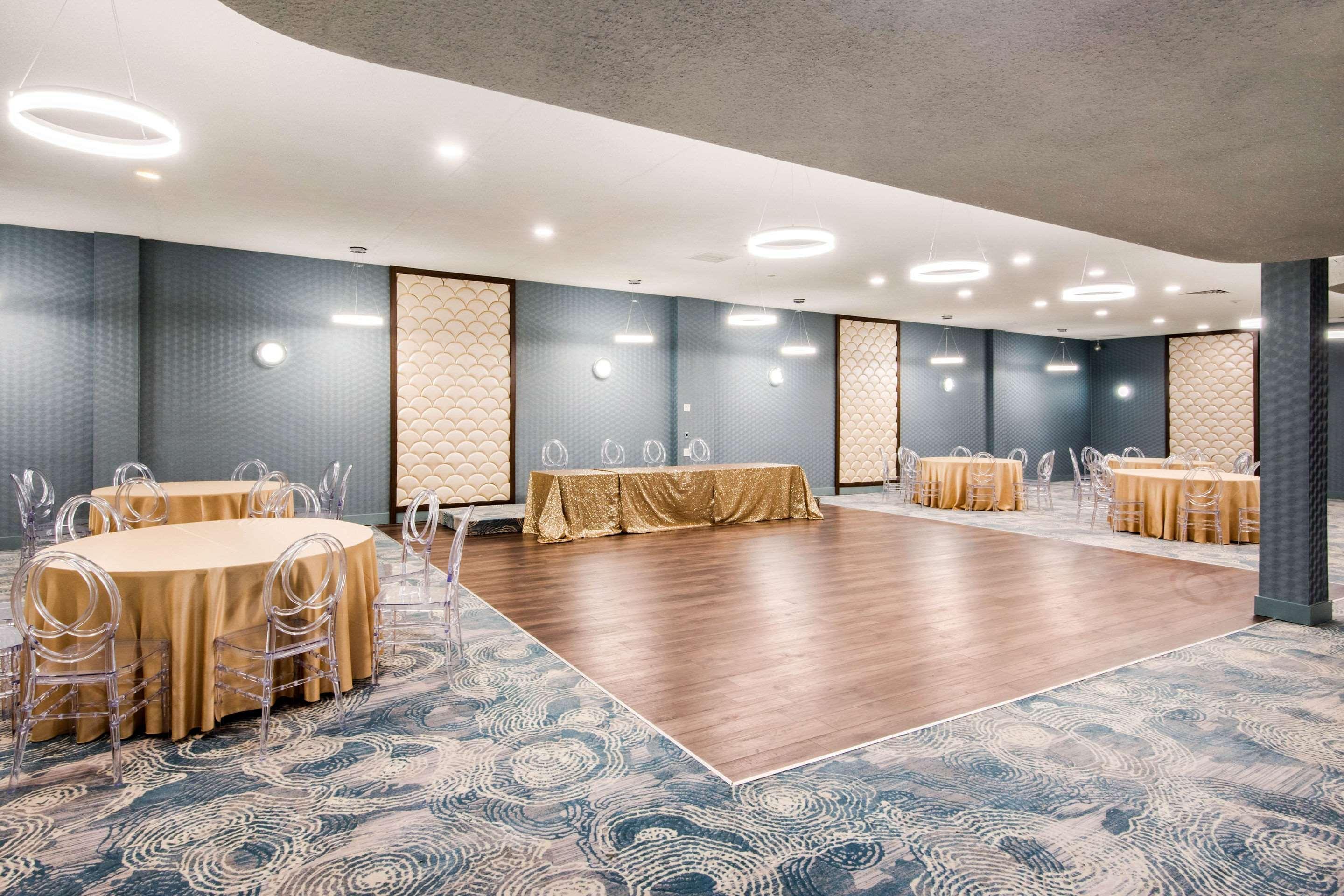 Quality Inn & Conference Centre Orillia Εξωτερικό φωτογραφία