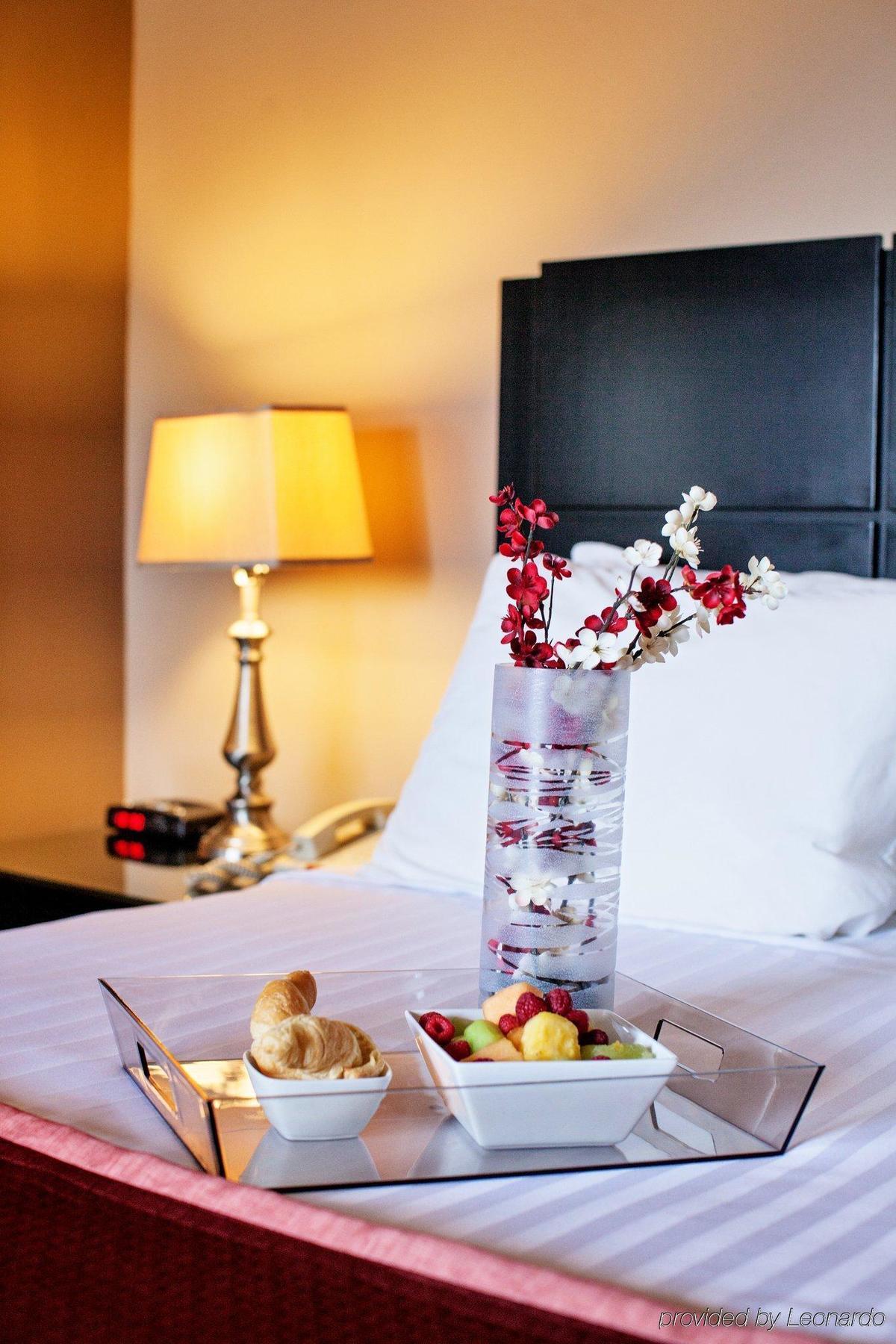 Quality Inn & Conference Centre Orillia Εξωτερικό φωτογραφία