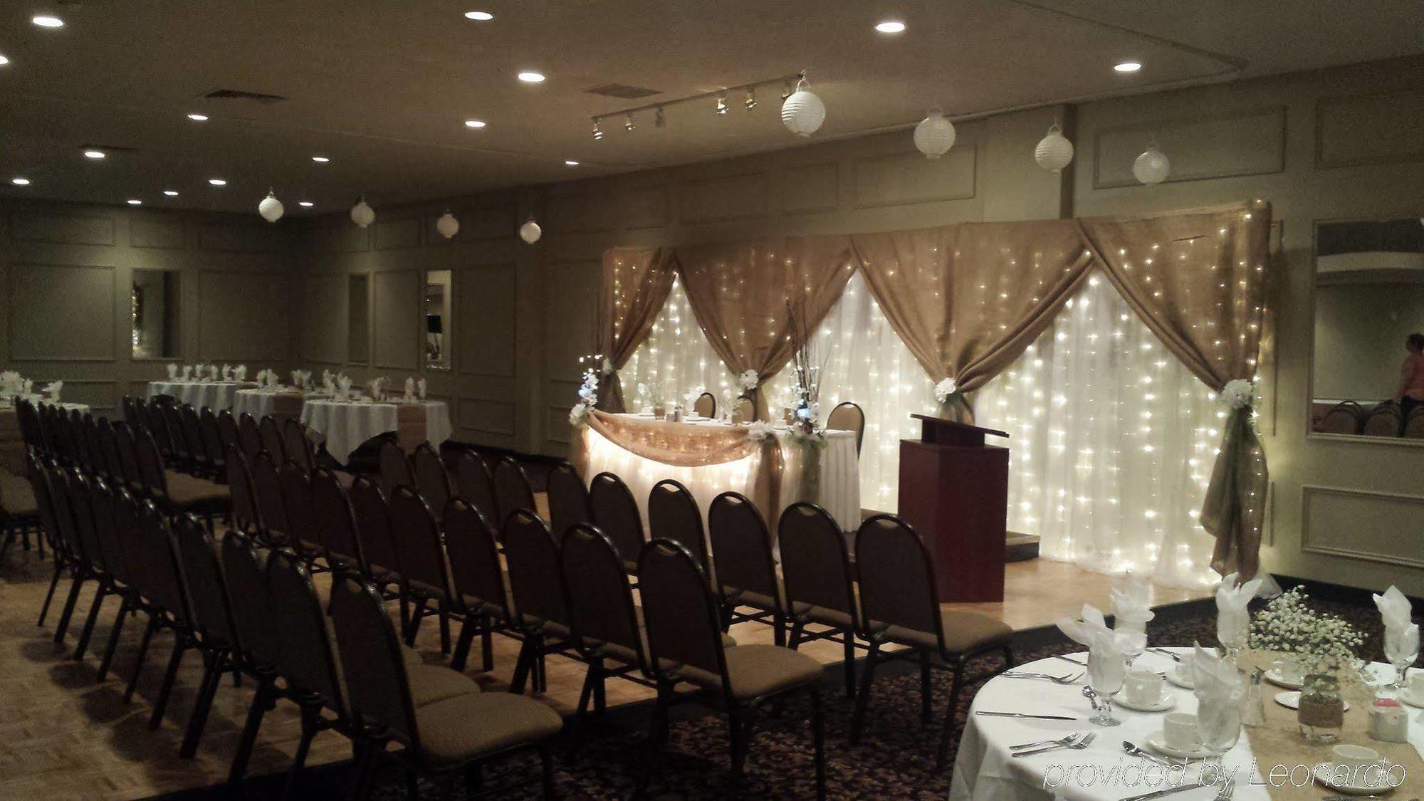 Quality Inn & Conference Centre Orillia Εξωτερικό φωτογραφία
