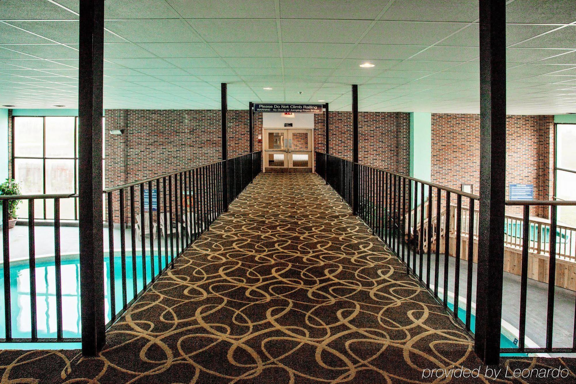 Quality Inn & Conference Centre Orillia Εξωτερικό φωτογραφία