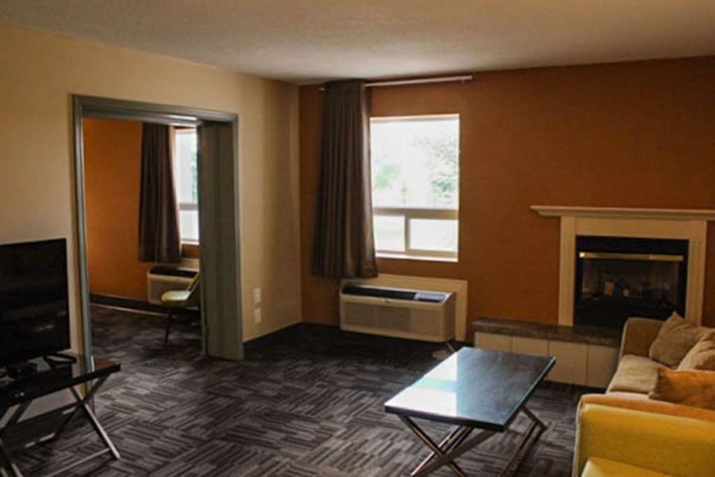 Quality Inn & Conference Centre Orillia Δωμάτιο φωτογραφία